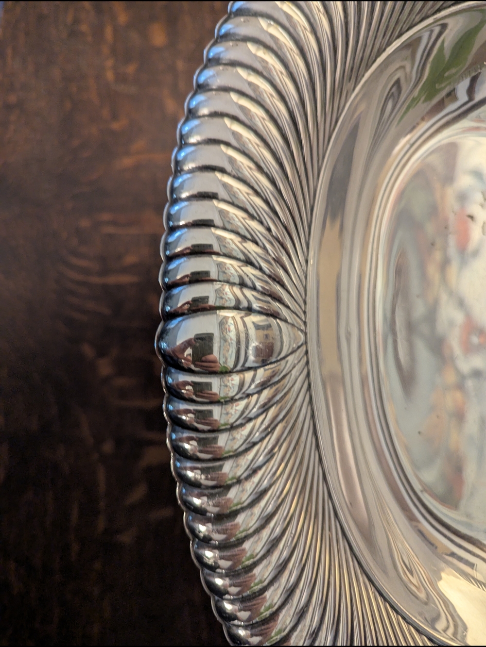 1930's Wm. A. Rogers "Wellington" Silver-Plated Scalloped Serving Bowl - Picture 3 of 8